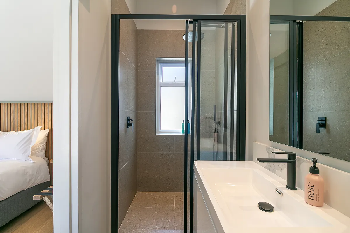 Featherbed gallery image 5