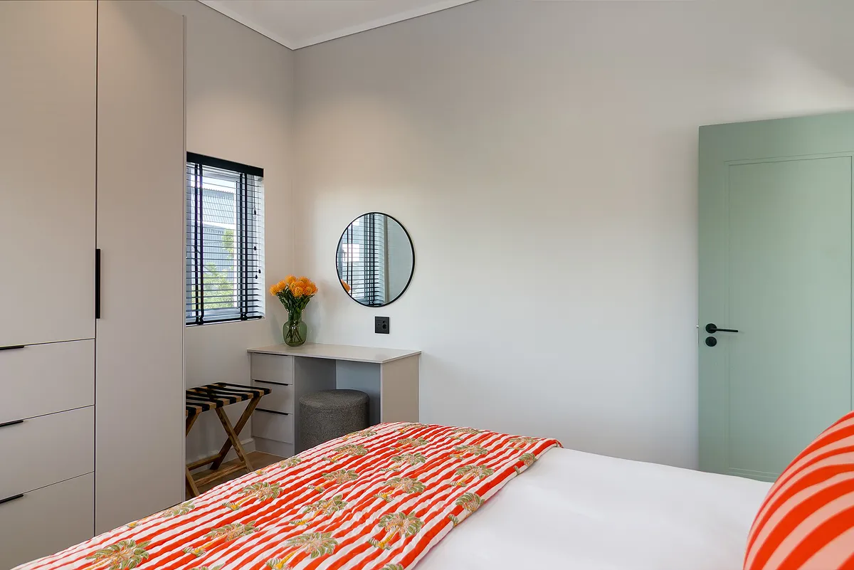 Pontoon gallery image 2